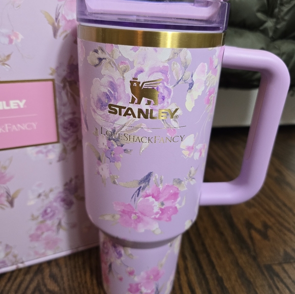 Stanley Love Shack Fancy Tumblr. 💜⚡️ (40oz) - Picture 2 of 7